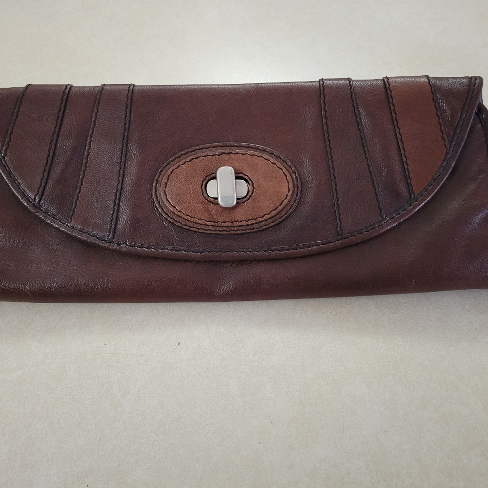 FOSSIL 54 CLUTCH PURSE